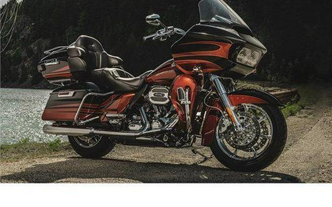 2015 Harley-Davidson CVO™ Road Glide® Ultra