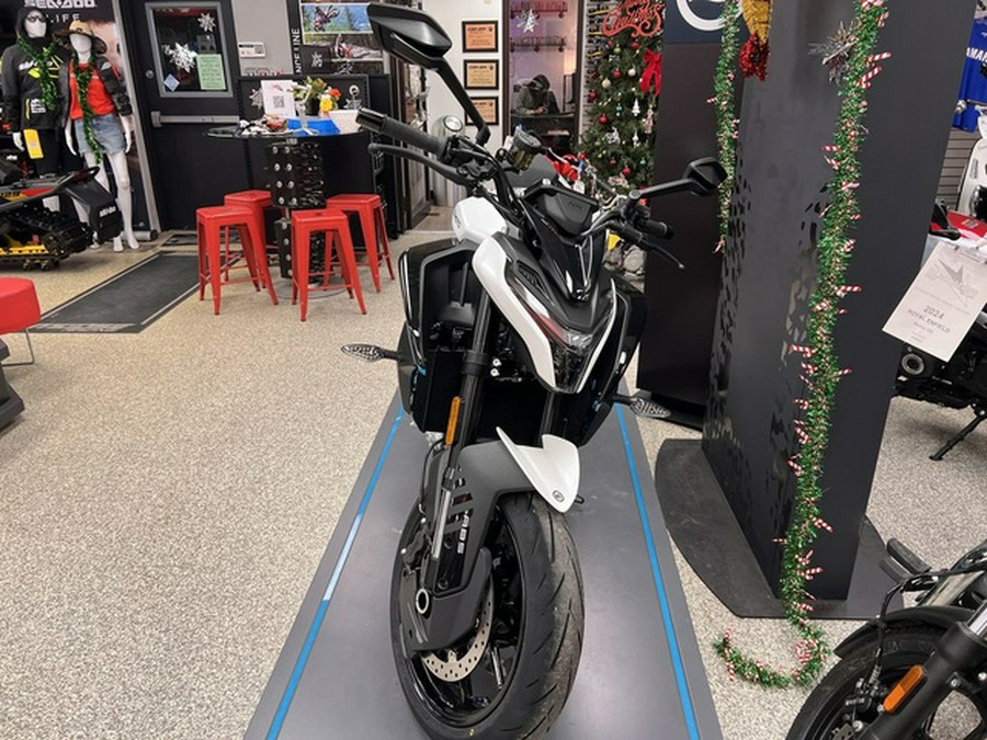 2026 CFMOTO 675NK