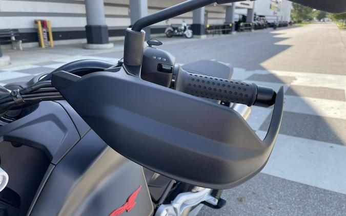 2025 Moto Guzzi V85 Strada