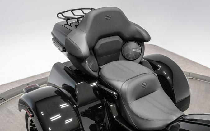 2026 Harley-Davidson FLHLT Street Glide 3 Limited in Vivid Black w/ black trim with 10 miles
