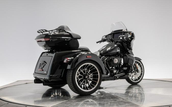 2026 Harley-Davidson FLHLT Street Glide 3 Limited in Vivid Black w/ black trim with 10 miles