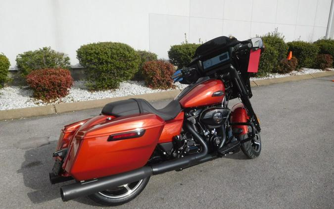 FLHX 2024 Street Glide®