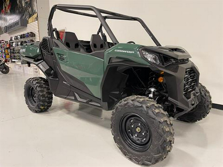 2026 Can-Am Commander DPS 700