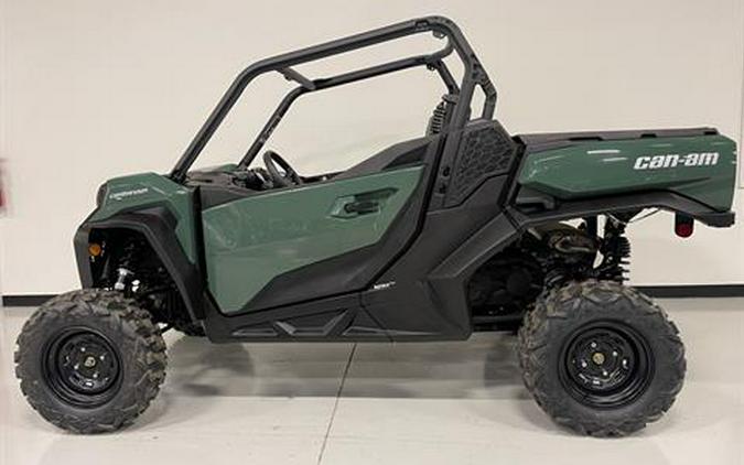 2026 Can-Am Commander DPS 700