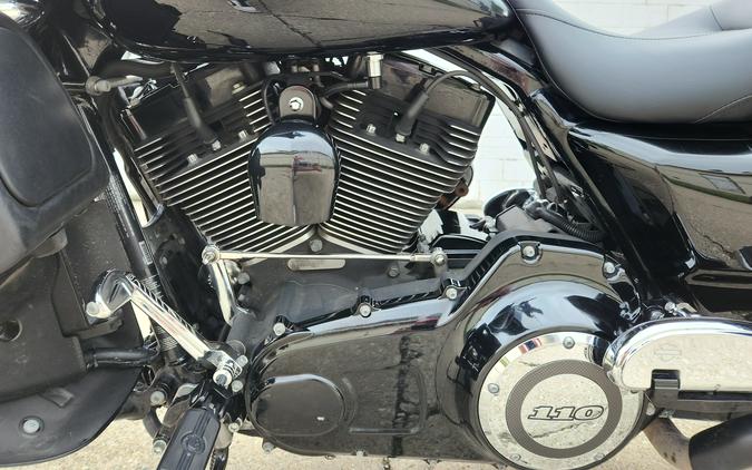 2015 Harley-Davidson® CVO™ Street Glide - FP8668