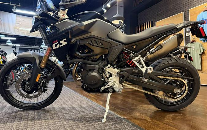 2026 BMW F 900 GS