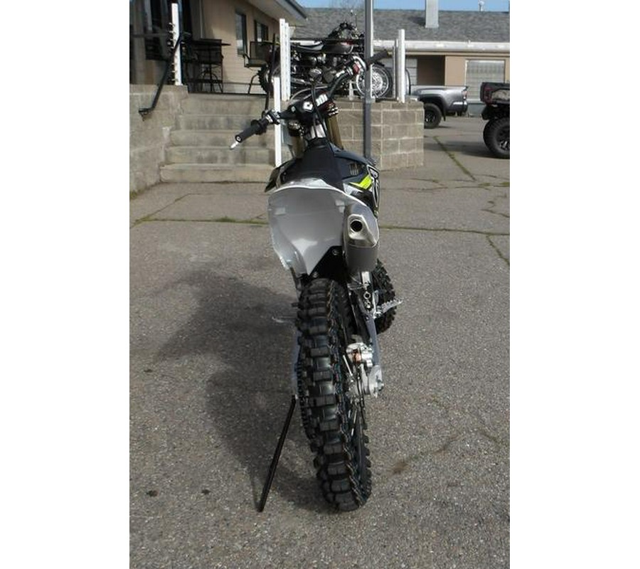 2025 Triumph TF 450-RC Edition Jet Black/Pure White