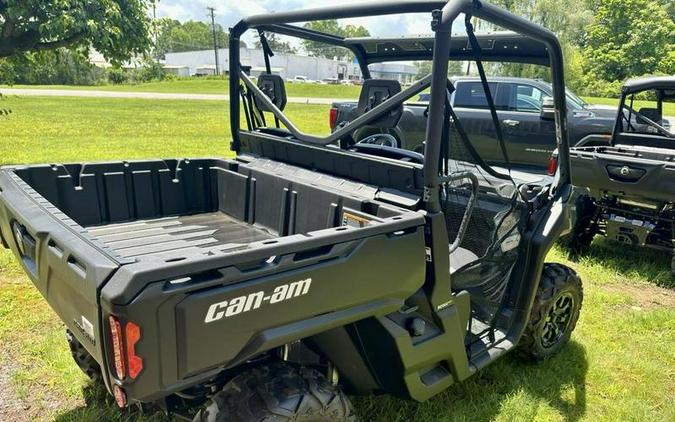 2024 Can-Am® Defender DPS HD7 Tundra Green