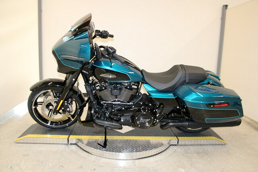 New 2026 Harley-Davidson Street Glide Grand American Touring FLHX Motorcycle For Sale In Miami, Florida