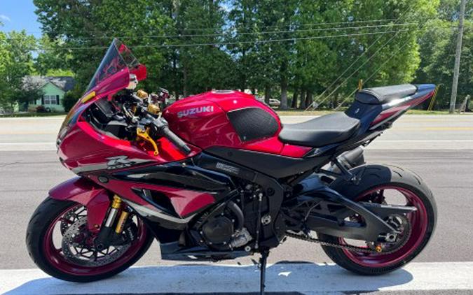 2025 Suzuki GSX-R1000R