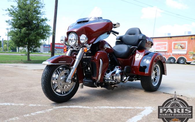 2024 Tri Glide Ultra FLHTCUTG