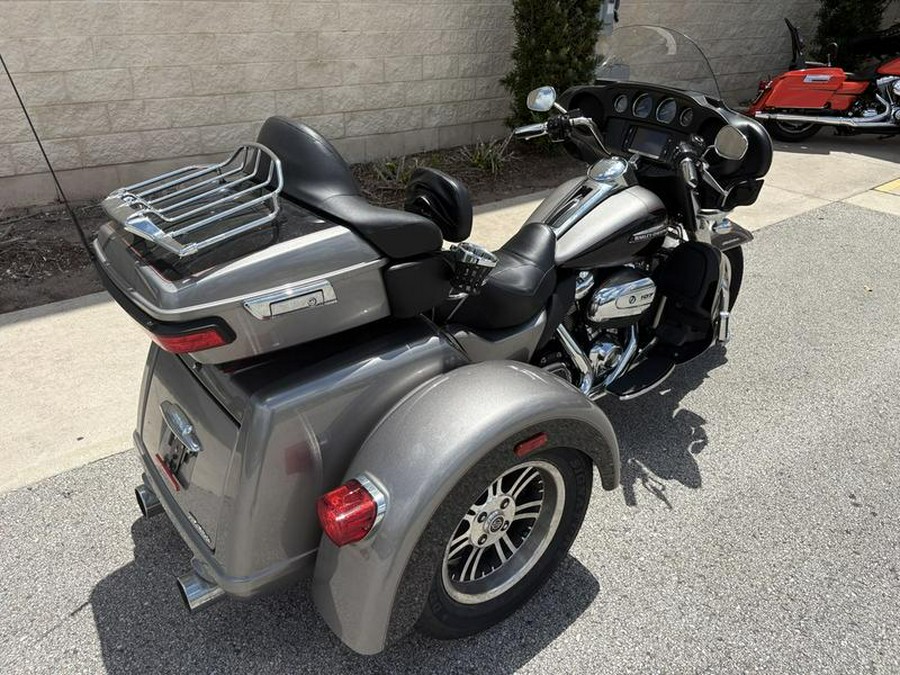 2017 Harley-Davidson® FLHTCUTG - Tri Glide® Ultra