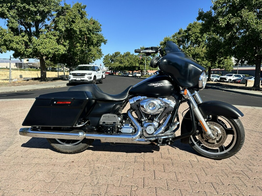 2012 FLHX103 Street Glide Black Denim