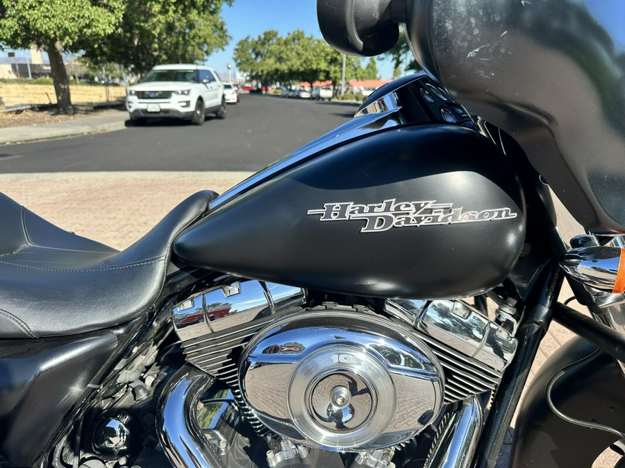 2012 FLHX103 Street Glide Black Denim