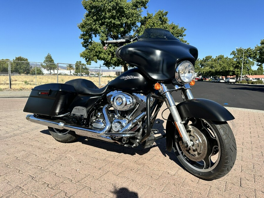 2012 FLHX103 Street Glide Black Denim