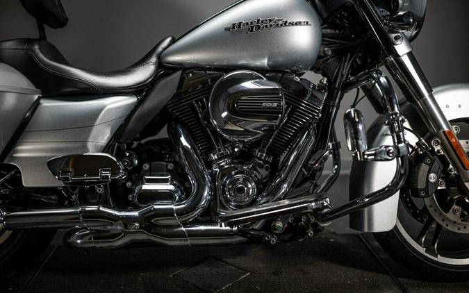 2015 Street Glide® Special (FLHXS)