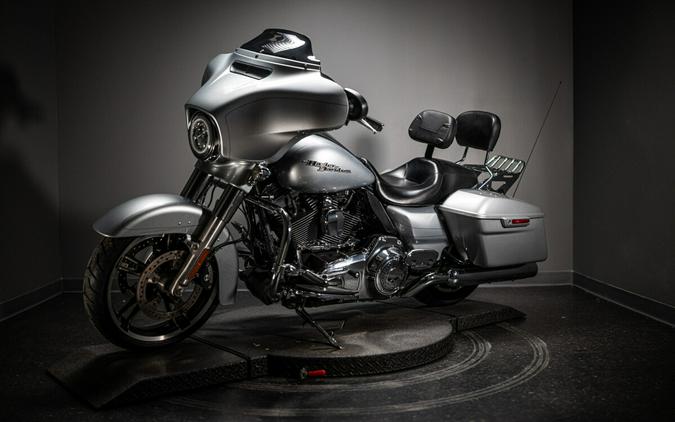 2015 Street Glide® Special (FLHXS)