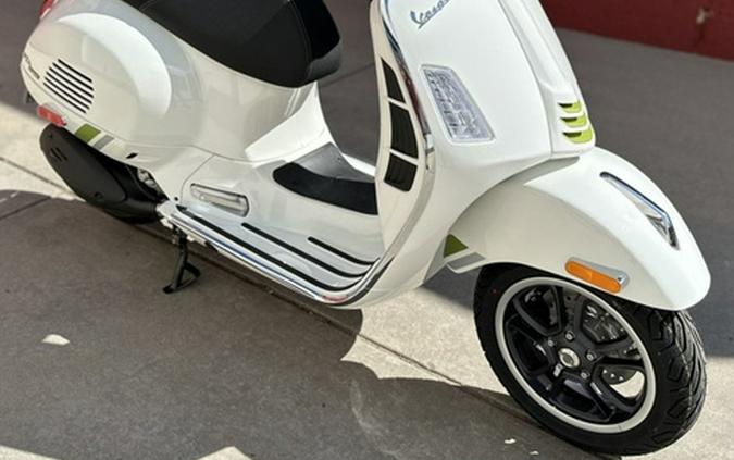 2025 Vespa GTS 310 SuperTech