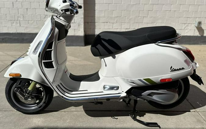 2025 Vespa GTS 310 SuperTech