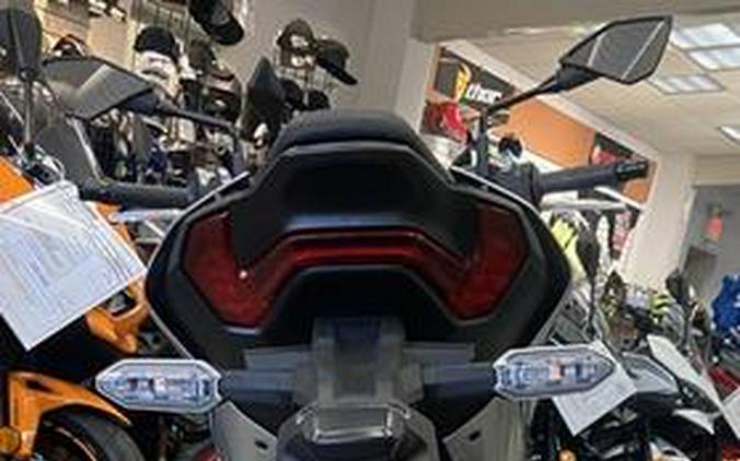 2025 Kawasaki Z900 ABS Galaxy Silver/Metallic Spark Black