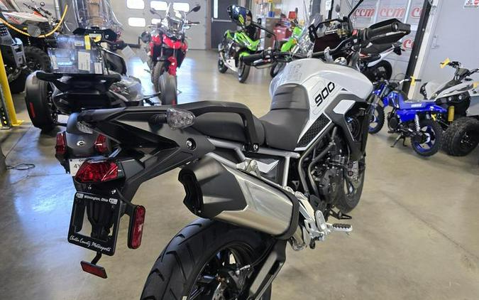 2024 Triumph Tiger 900 GT Snowdonia White / Sapphire Black