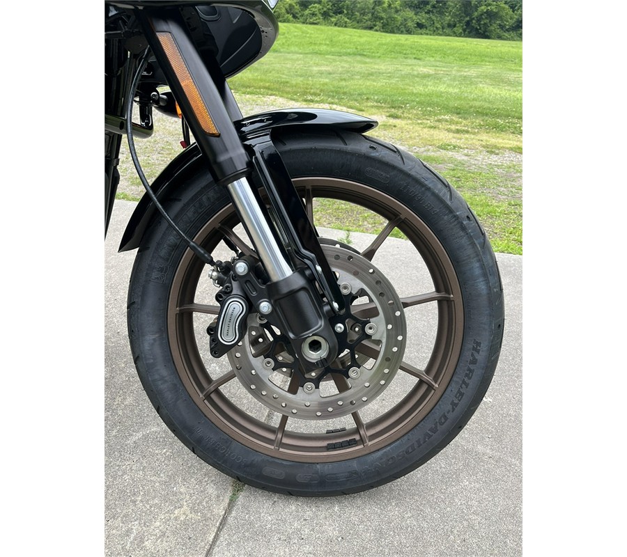 2023 Harley-Davidson Custom Low Rider ST