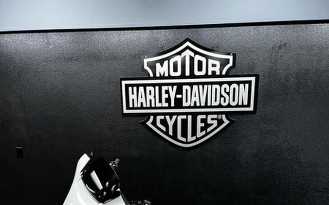 2024 Harley-Davidson® FLHX - Street Glide®