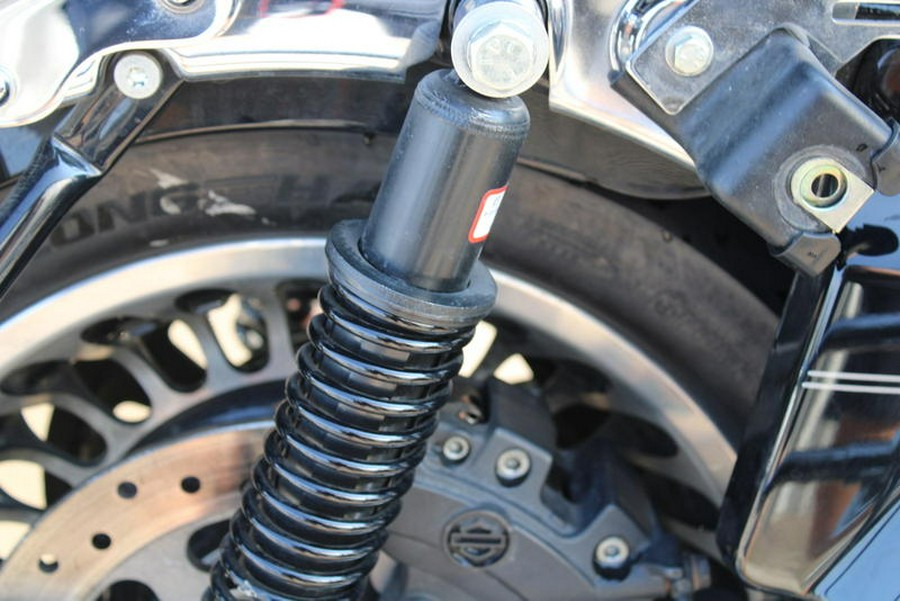 2012 Harley-Davidson® FLHTCU - Electra Glide® Ultra Classic