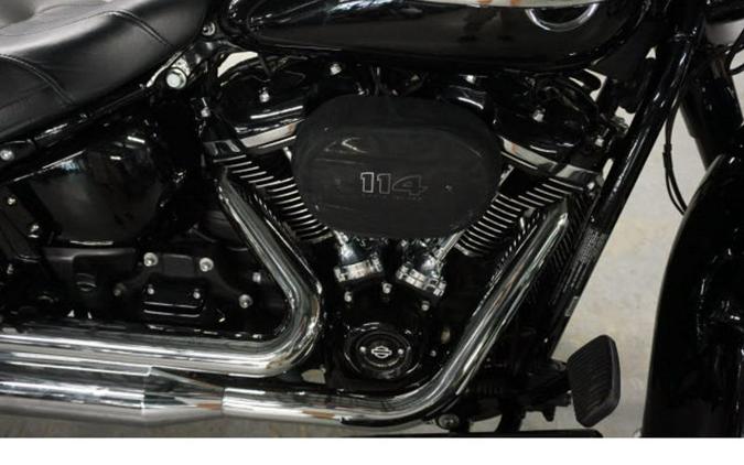 2020 Harley-Davidson® FLHCS - Heritage Classic 114