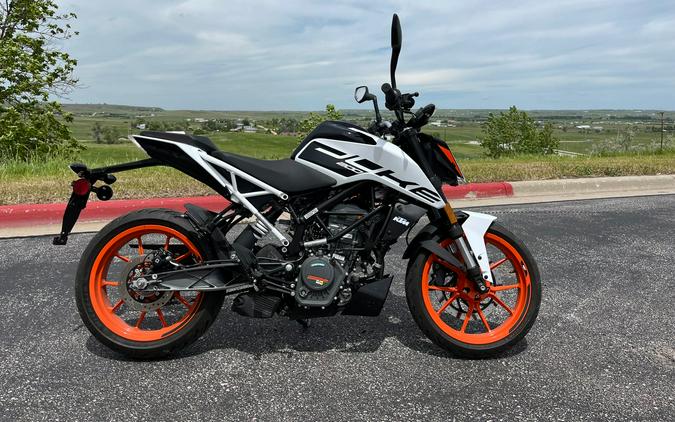 2021 KTM Duke 200