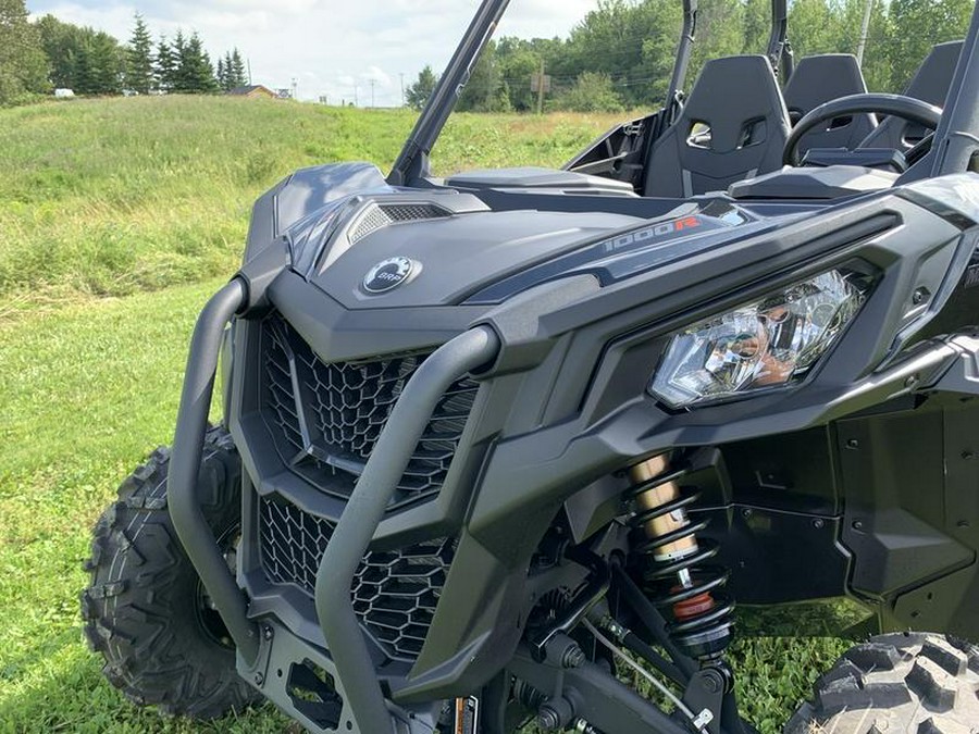 2023 Can-Am® Maverick Sport MAX DPS 1000R