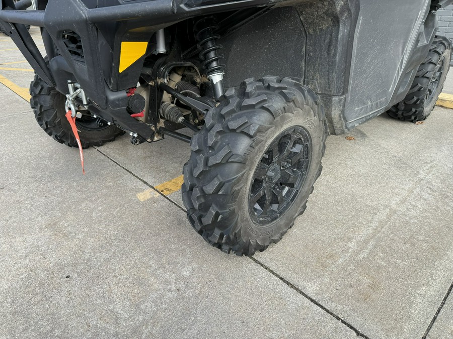 2023 Can-Am Defender XT HD10