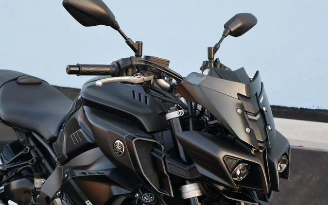 2020 YAMAHA MT-10