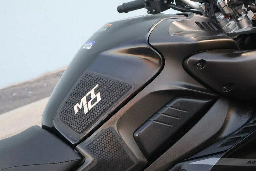 2020 YAMAHA MT-10