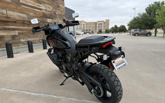 2026 Harley-Davidson® Pan America® 1250 Special Vivid Black Black Cast Wheels