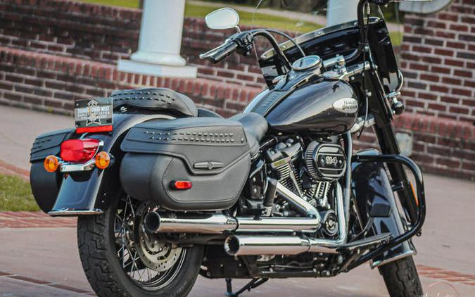 2021 Harley-Davidson® FLHCS - Heritage Classic 114