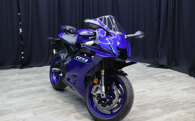 2025 Yamaha YZF R9