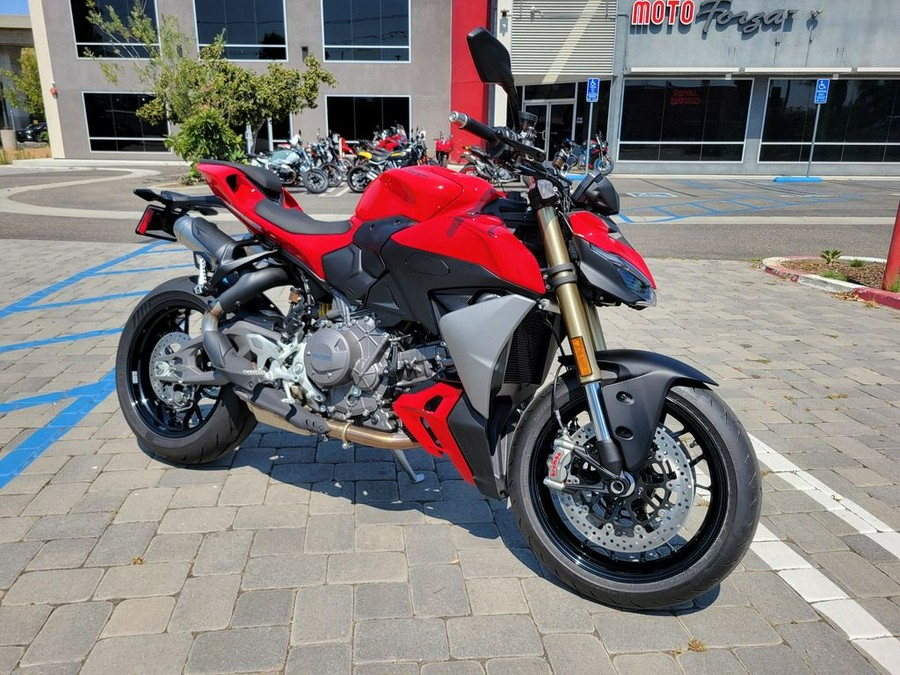 2025 Ducati Streetfighter V2