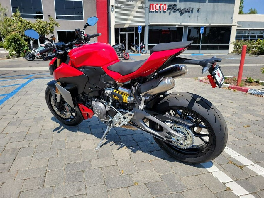 2025 Ducati Streetfighter V2