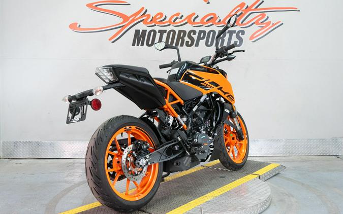 2023 KTM 200 Duke