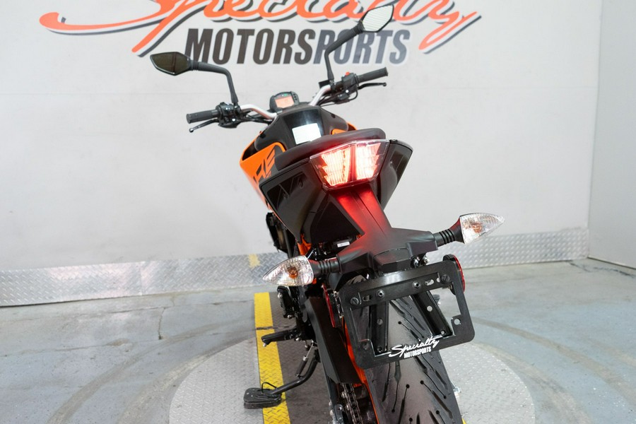 2023 KTM 200 Duke