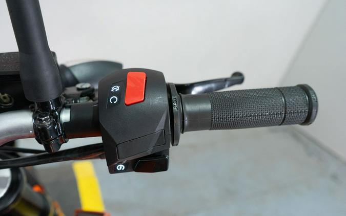 2023 KTM 200 Duke