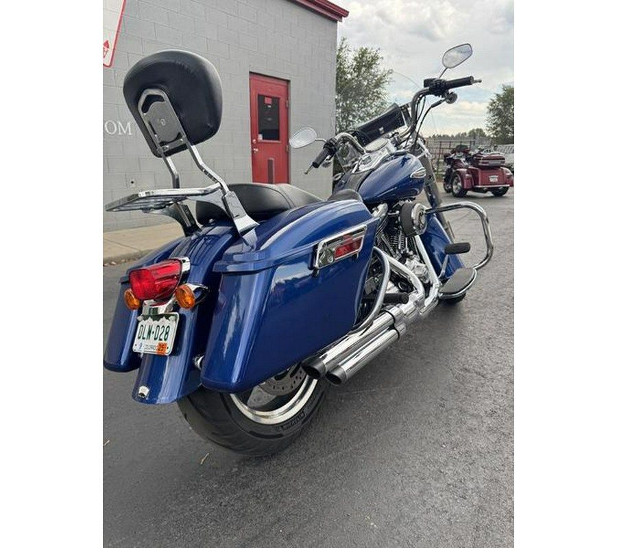 2015 Harley-Davidson® FLD - Dyna® Switchback™