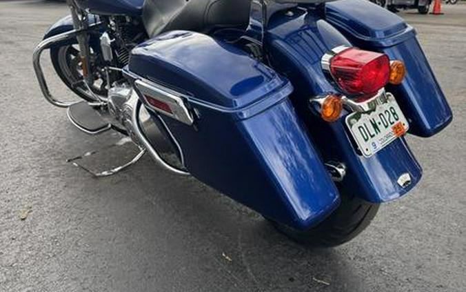 2015 Harley-Davidson® FLD - Dyna® Switchback™