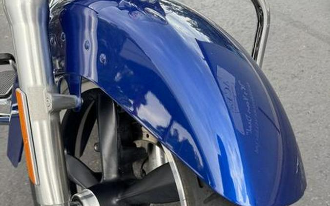 2015 Harley-Davidson® FLD - Dyna® Switchback™