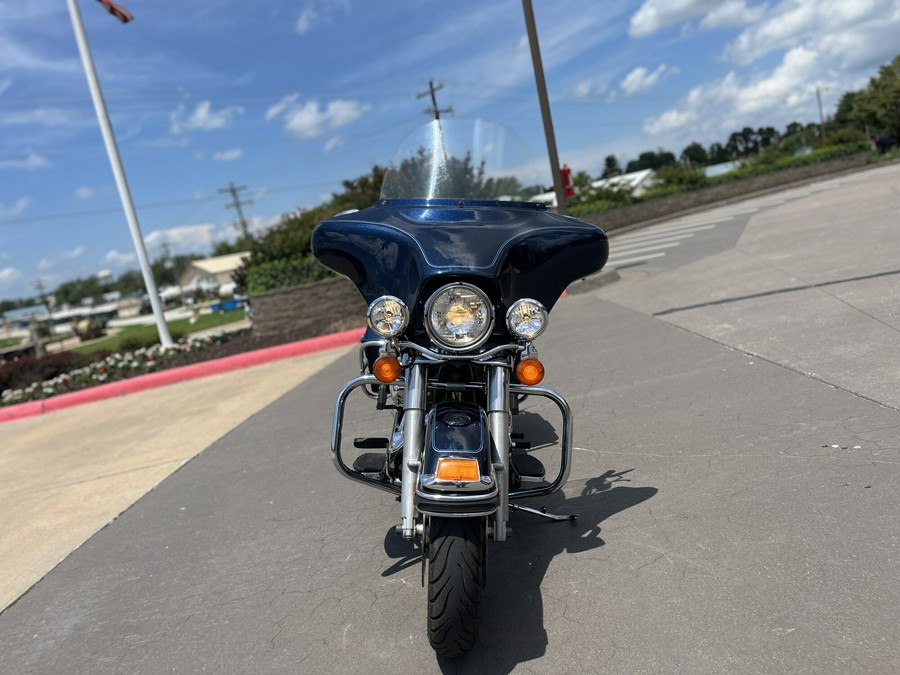 2013 Harley-Davidson® FLHTC Electra Glide® Classic BIG BLUE PEARL 646124