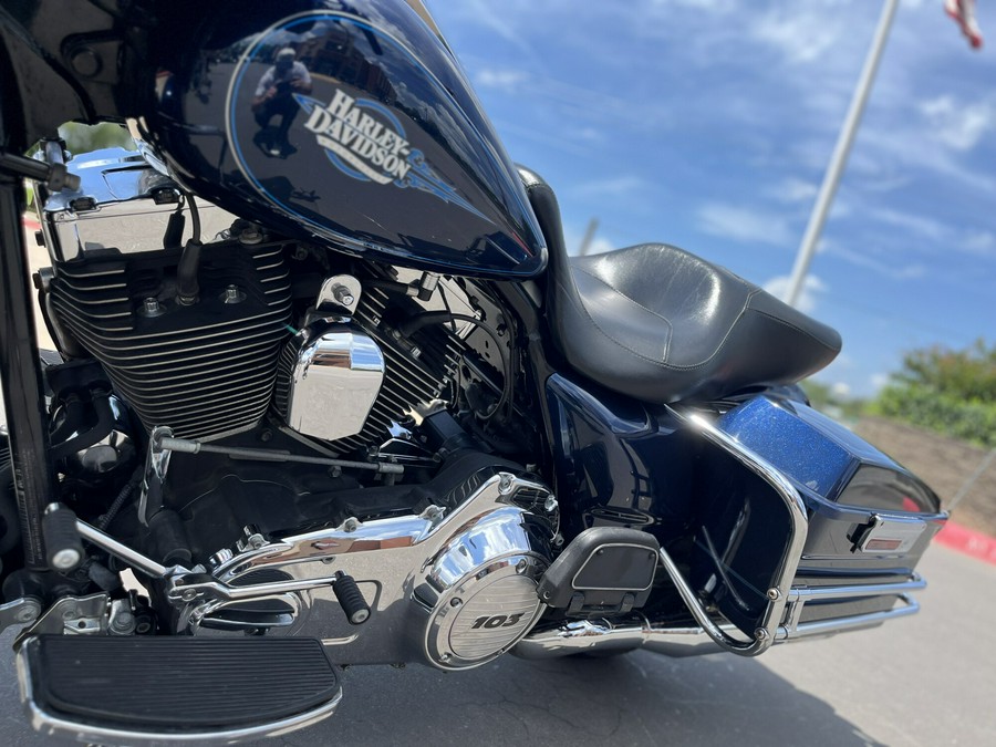 2013 Harley-Davidson® FLHTC Electra Glide® Classic BIG BLUE PEARL 646124