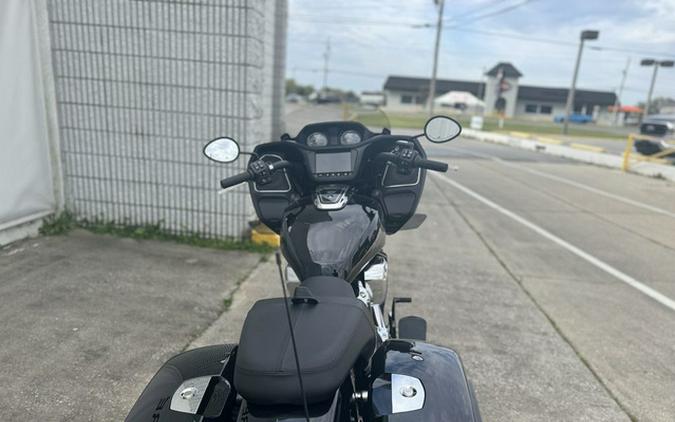 2024 Indian Challenger Black Metallic