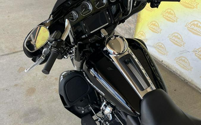 2017 Harley-Davidson FLHTKL Ultra Limited Low