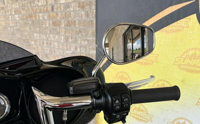 2017 Harley-Davidson FLHTKL Ultra Limited Low